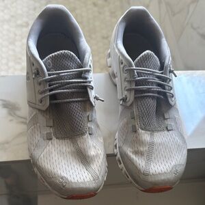 On Running Women's Athletic Shoes - Gray